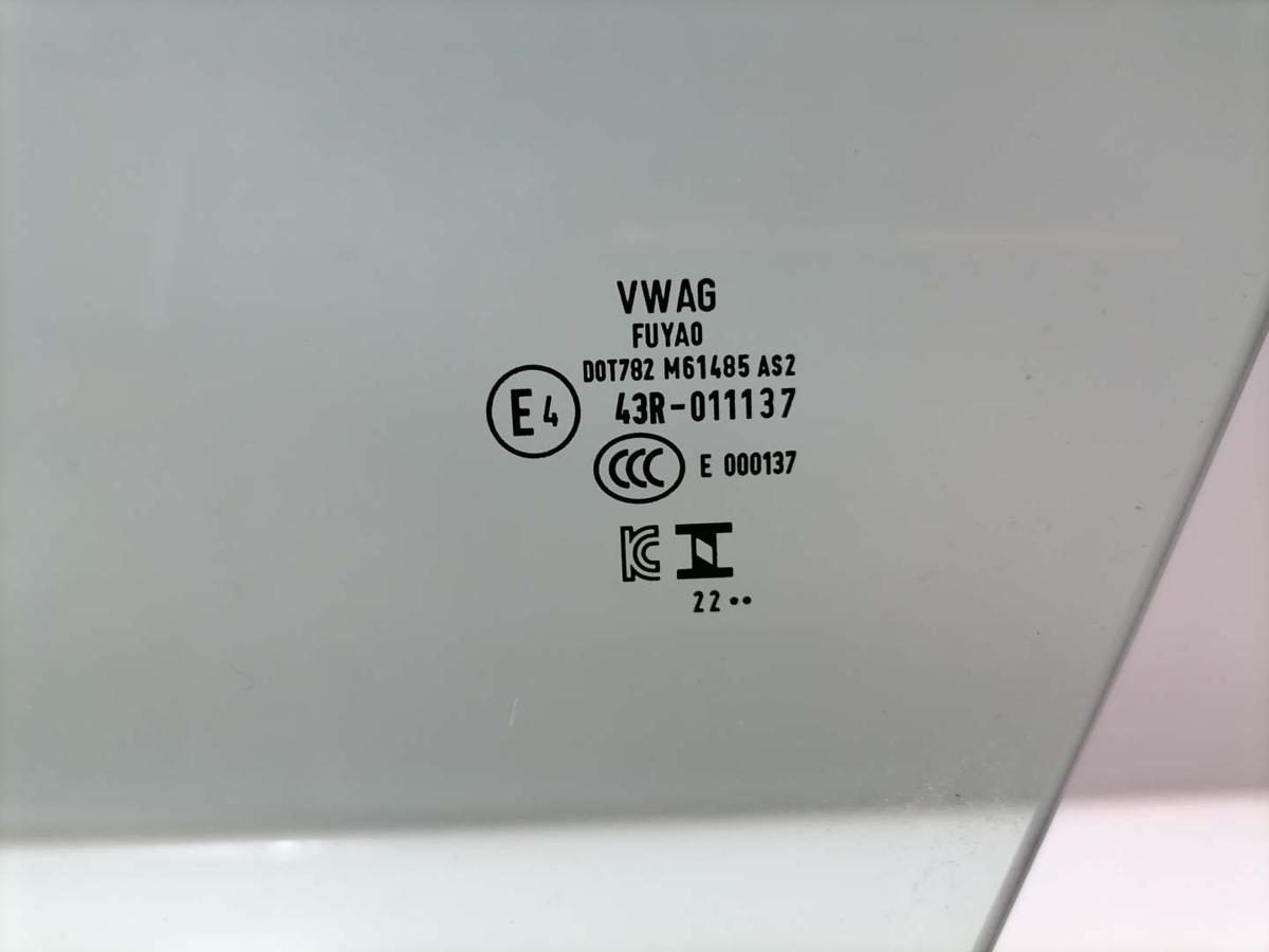 VW Passat B9 original T&uuml;rscheibe vorn links Bj.2024